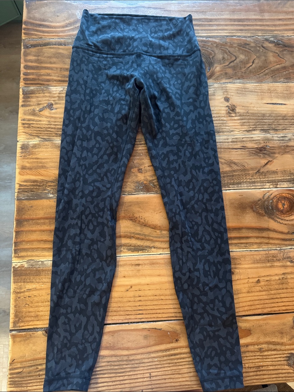 Lululemon Black Leopard Print Leggings size 6